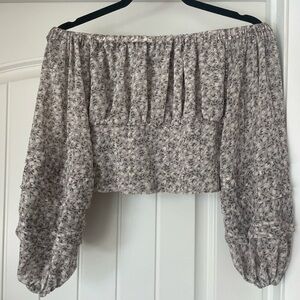 ASTR the label Off the shoulder crop top